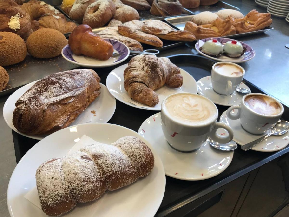 Ursino'S Luxury Acomodação com café da manhã Catânia Exterior foto